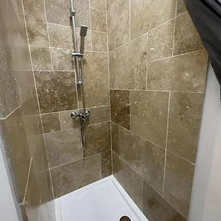 Studette Avec Le Charme De L'ancien Apartamento Aviñón